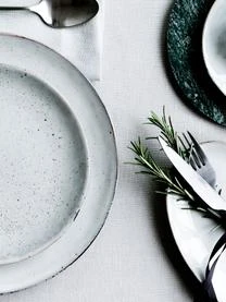 Broste Copenhagen Handgemachte Frühstücksteller Nordic Sand, 4 Stück 9 Broste Copenhagen Handgemachte Frühstücksteller Nordic Sand, 4 Stück – Bild 7